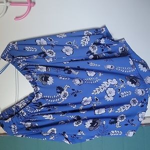 Blue floral top